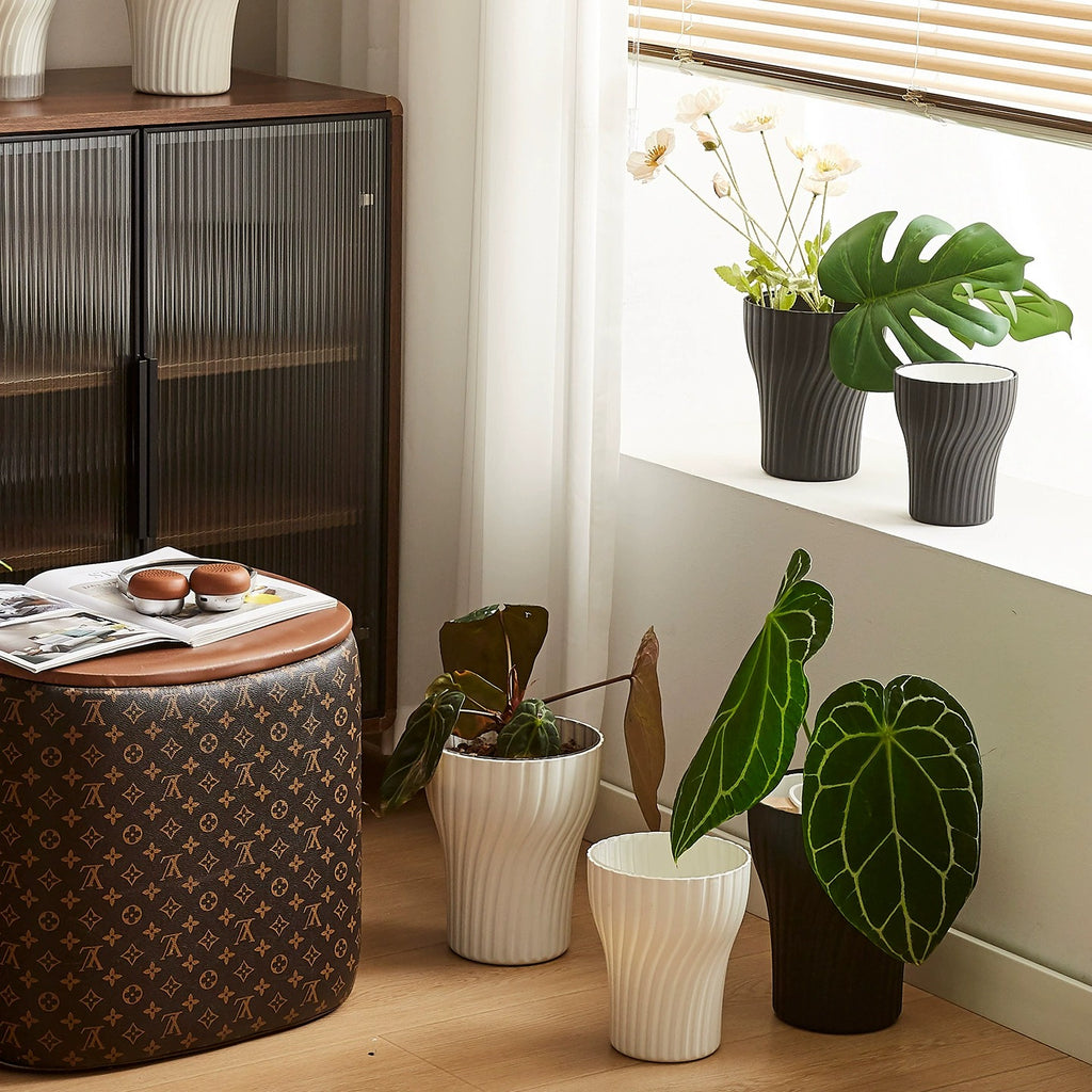 Modern Minimalist Cylindrical Plastic Planter with Transparent Inner Pot