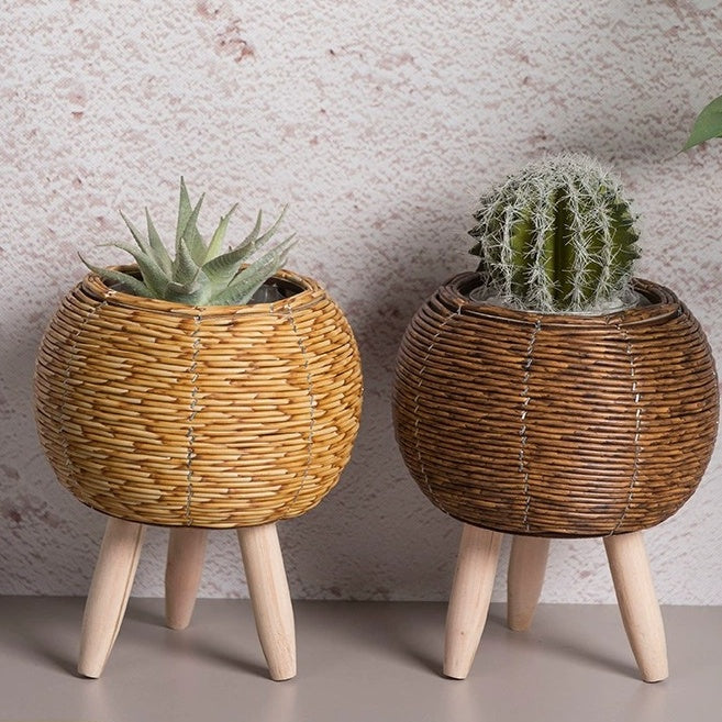 Lantern-Shaped Cylindrical Plastic Floor Planter, Rustic Garden Style